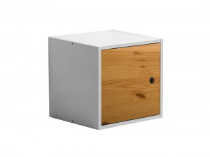 Cube with cover in White with Antique Detail