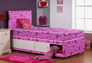 Pink Heart Divan Bed (Including Headboard)